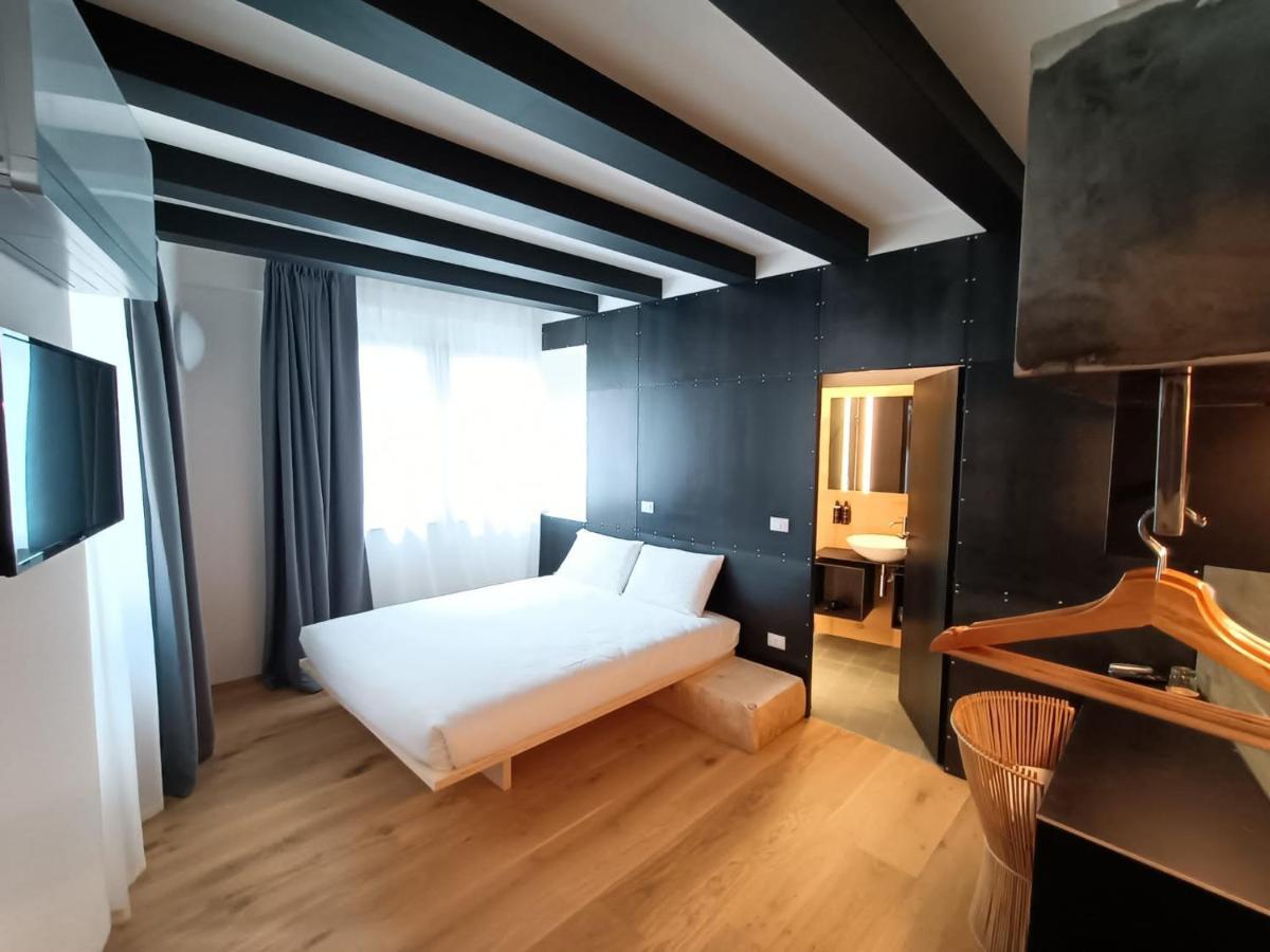 Le Meridiane City Rooms In Trento Luaran gambar
