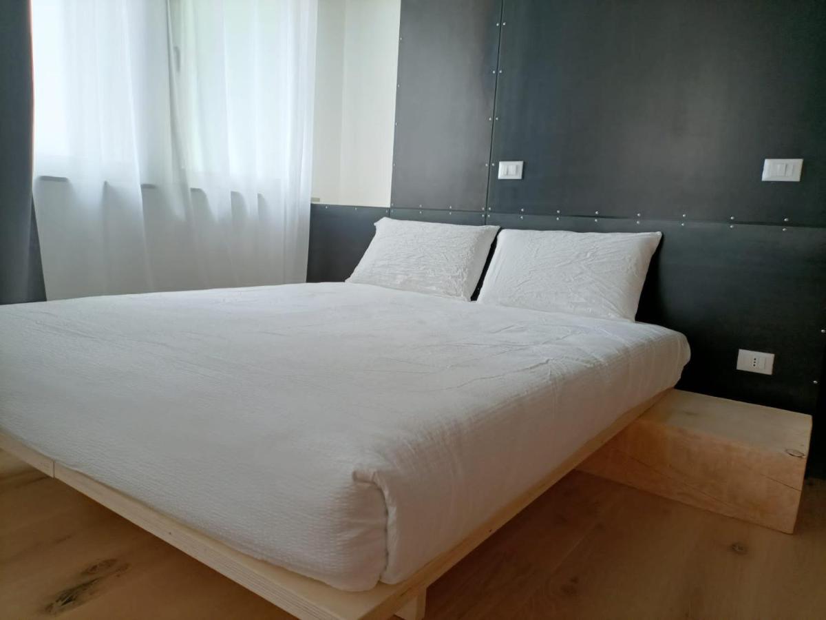 Le Meridiane City Rooms In Trento Luaran gambar